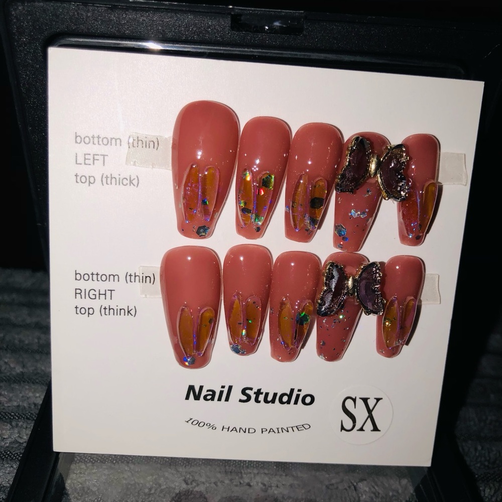 Chic Butterfly Press-On Nails nwot - Picture 4 of 7
